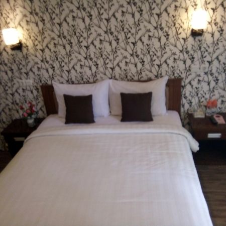 Segara Anak Bungalow & Restaurant Kuta  Екстер'єр фото