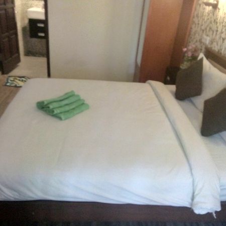 Segara Anak Bungalow & Restaurant Kuta  Екстер'єр фото