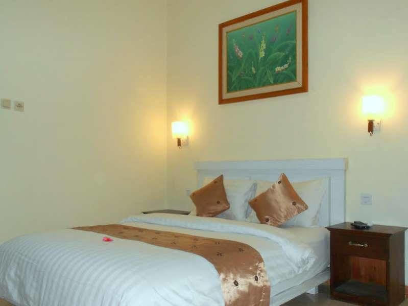 Segara Anak Bungalow & Restaurant Kuta  Екстер'єр фото
