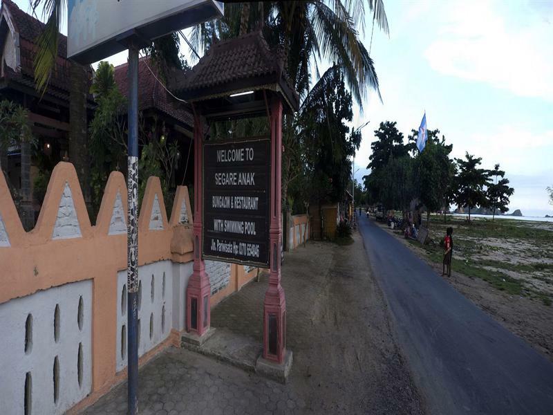 Segara Anak Bungalow & Restaurant Kuta  Екстер'єр фото
