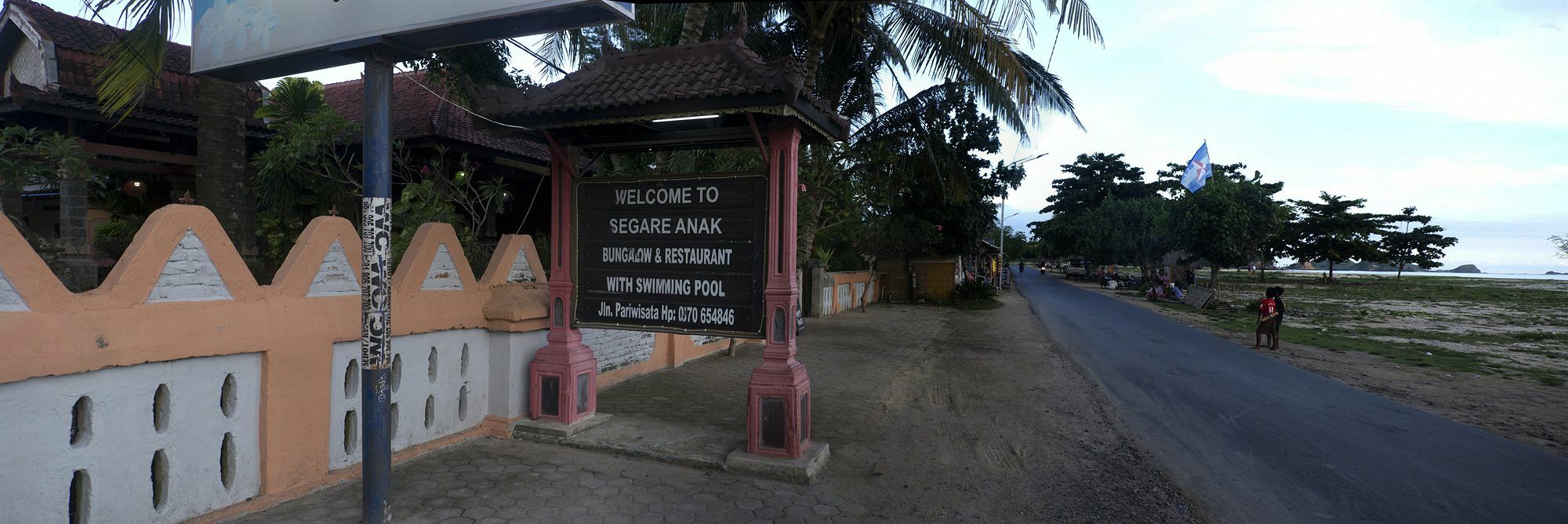 Segara Anak Bungalow & Restaurant Kuta  Екстер'єр фото