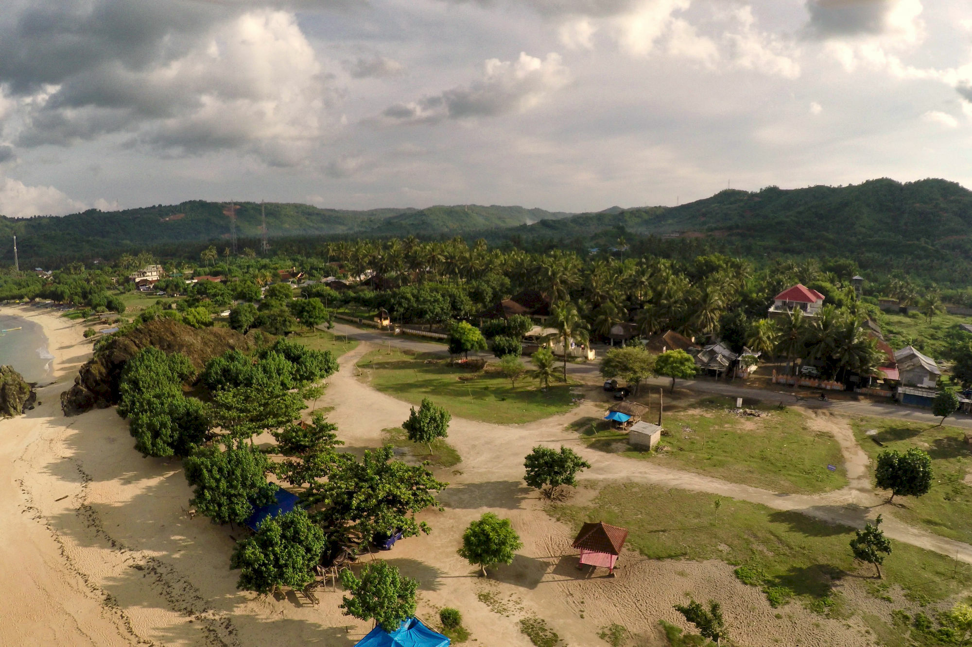 Segara Anak Bungalow & Restaurant Kuta  Екстер'єр фото
