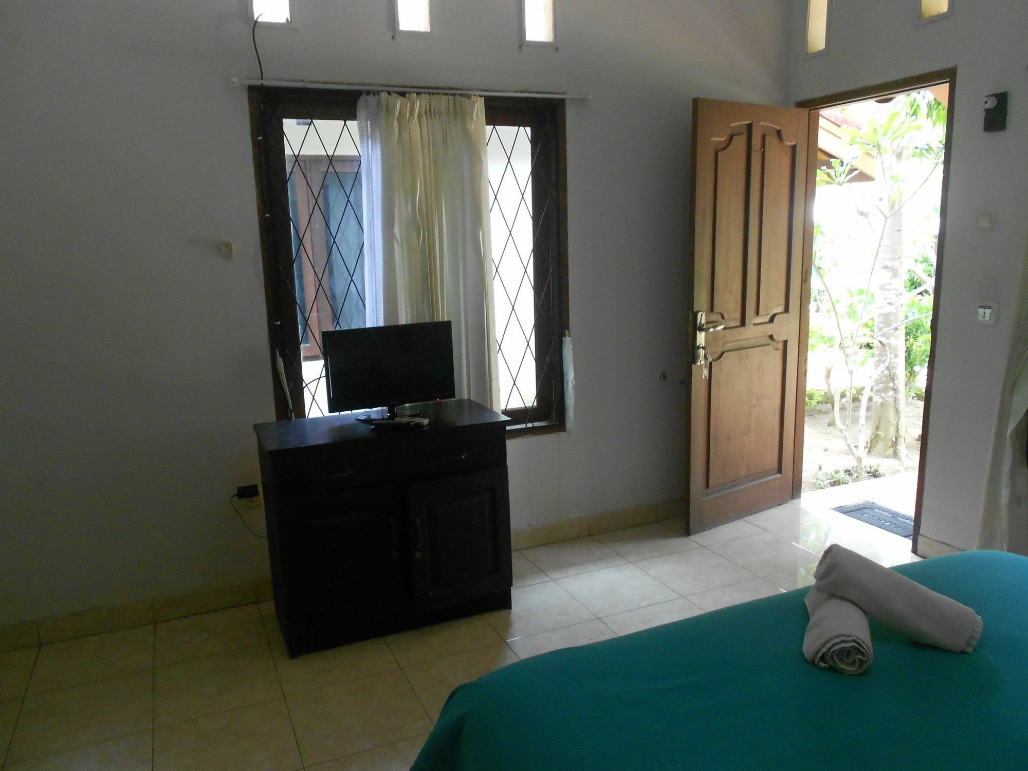 Segara Anak Bungalow & Restaurant Kuta  Екстер'єр фото